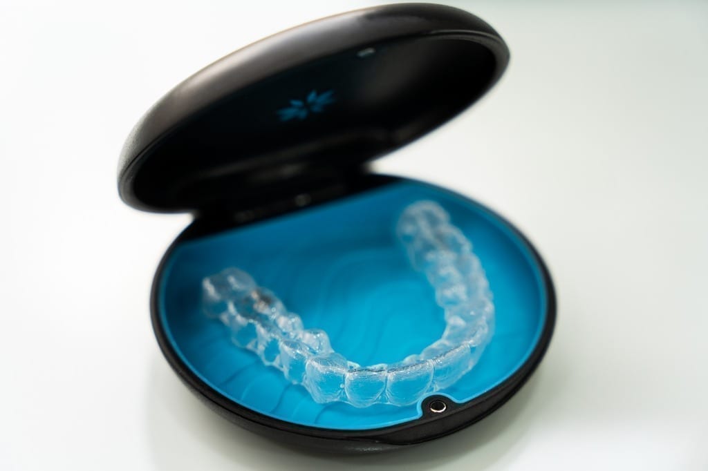 Ortodoncia Invisible con Alineadores Dentales